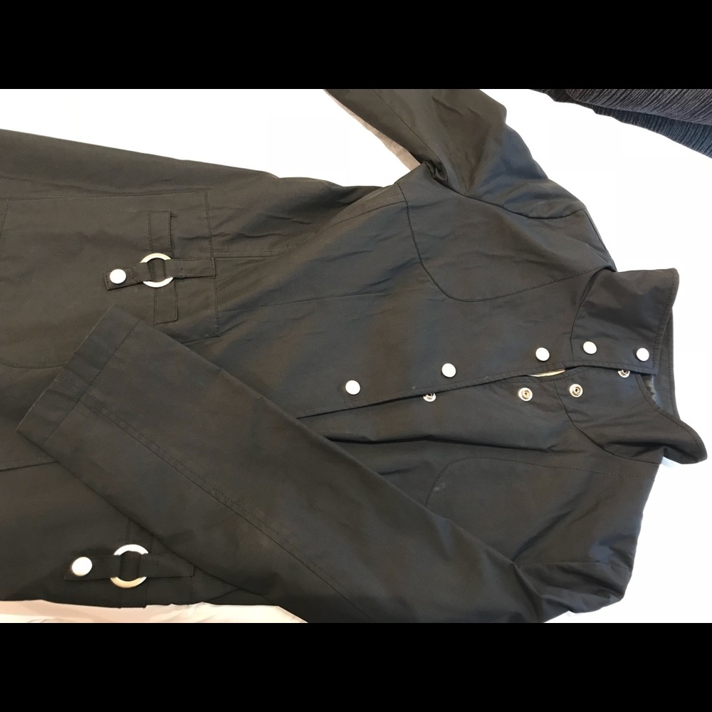 Rain coat - Picture 4 of 8